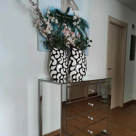 Villa Illusion