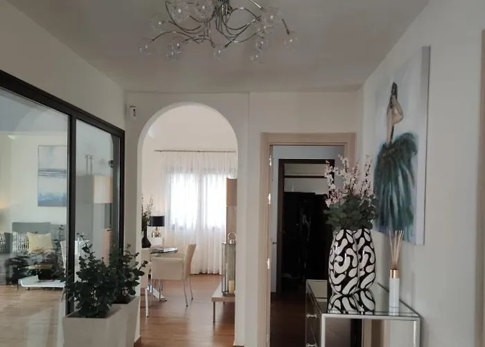 Villa Illusion *